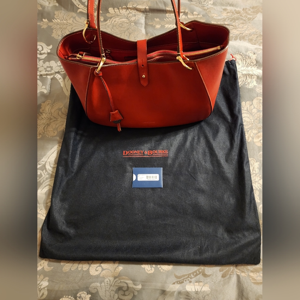 Dooney & Bourke Alto Leather Camilla LARGE satchel/tote